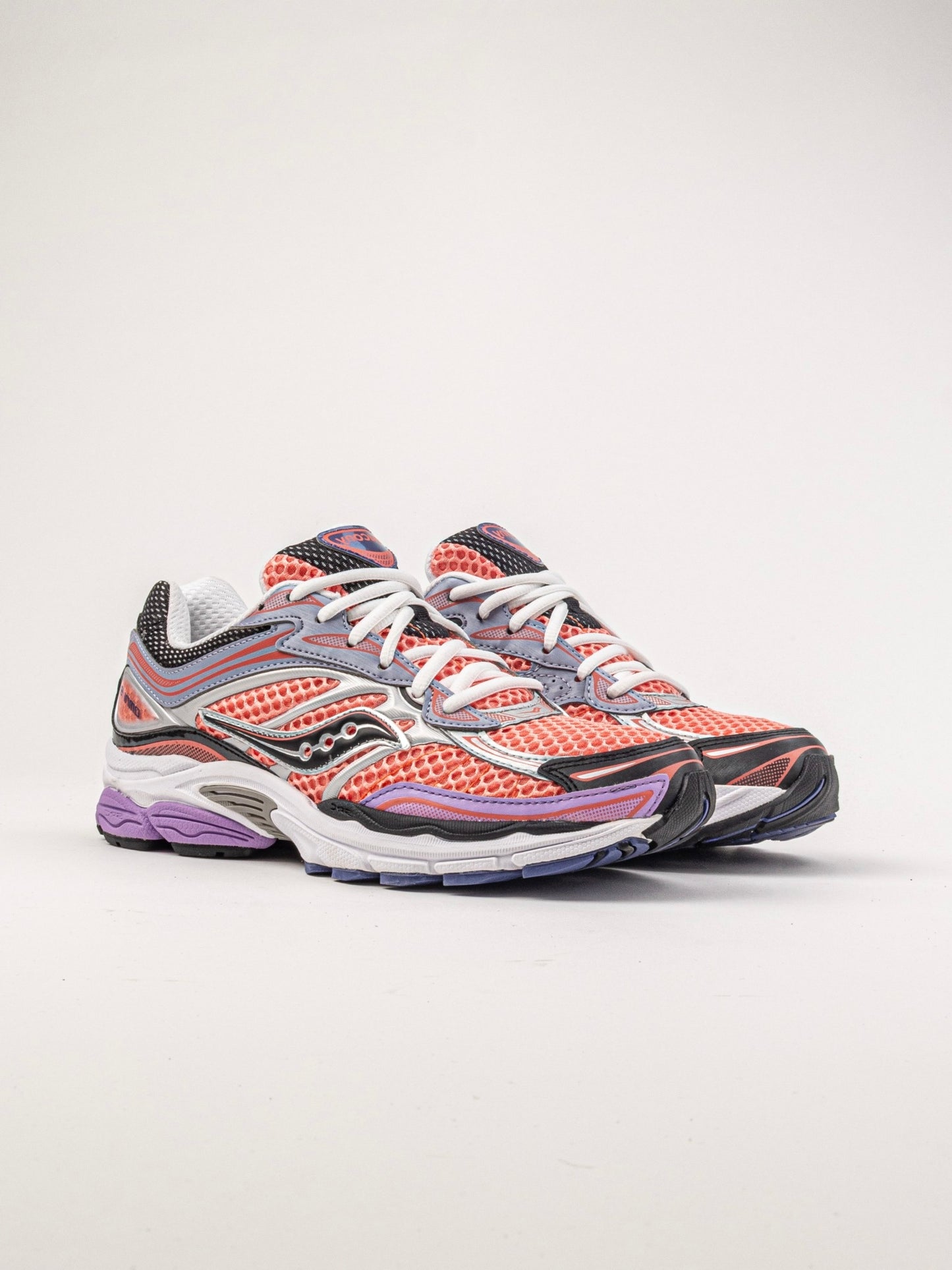 SOKO orange, grises et violettes